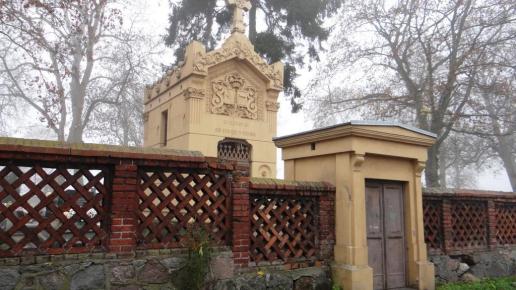 Kaplica Zawiszów Czarnych na starym cmentarzu, Marcin_Henioo