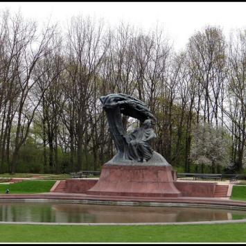Pomnik Chopina w Łazienkach, Marcin_Henioo