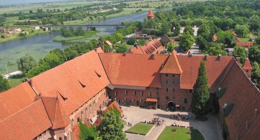 Malbork - zobacz jego atrakcje z największym zamkiem w Polsce na czele - zdjęcie