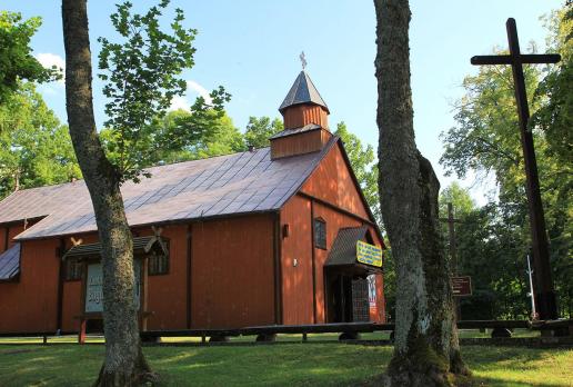 Studzieniczna drewniany kościół parafialny