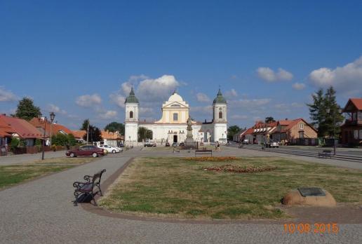 Duży Rynek z widokiem na kościół Trójcy Przenajświętszej, Danusia