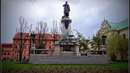 Pomnik Adama Mickiewicza w Warszawie - zdjęcie