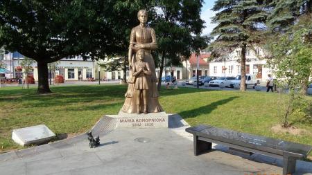 Pomnik Marii Konopnickiej w Suwałkach - zdjęcie