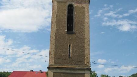 Wieża dzwonnicza w Czernicy - zdjęcie
