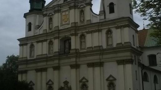Kościół Św. Bernardyna ze Sieny w Krakowie, Lucy i Tom
