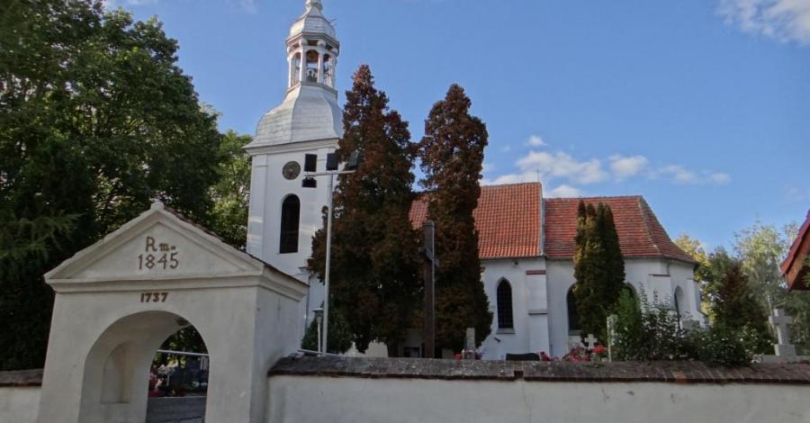 Kościół w Ostromecku - zdjęcie