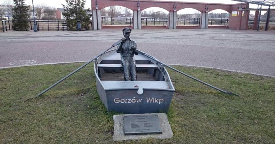 Łódka Przewoźnika w Gorzowie Wielkopolskim - zdjęcie