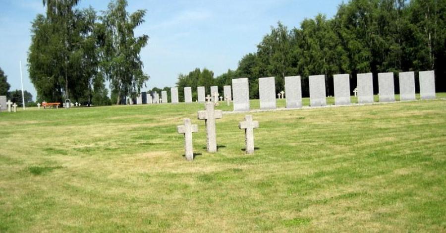 Cmentarz Żołnierzy Niemieckich w Siemianowicach Śląskich - zdjęcie