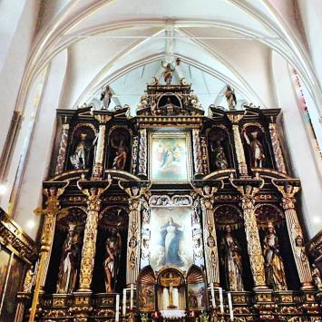barokowy ołtarz we wnętrzu, Magdalena