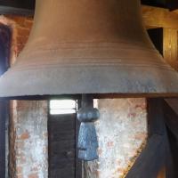 dzwon we Wiezy Rycerskiej ta i kolejna fota, mokunka