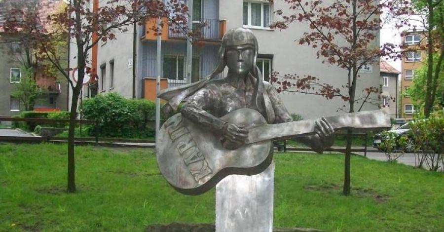 Pomnik Karin Stanek w Bytomiu - zdjęcie