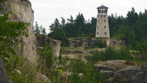 Kamieniołom i wieża widokowa w Józefowie Roztoczańskim - zdjęcie