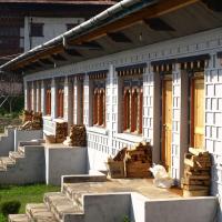 Pawilony hotelowe w Środkowym Bhutanie, Tadeusz Walkowicz