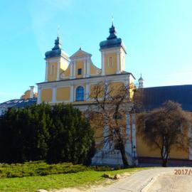 Wzgorze zamkowe i klasztor Franciszkanow , Barsolis Karol Turysta Kulturowy
