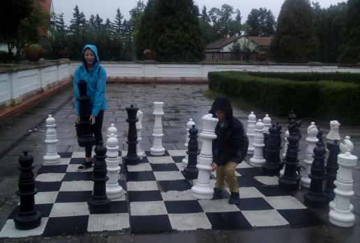 gra w szachy tuż obok zamku, Jola