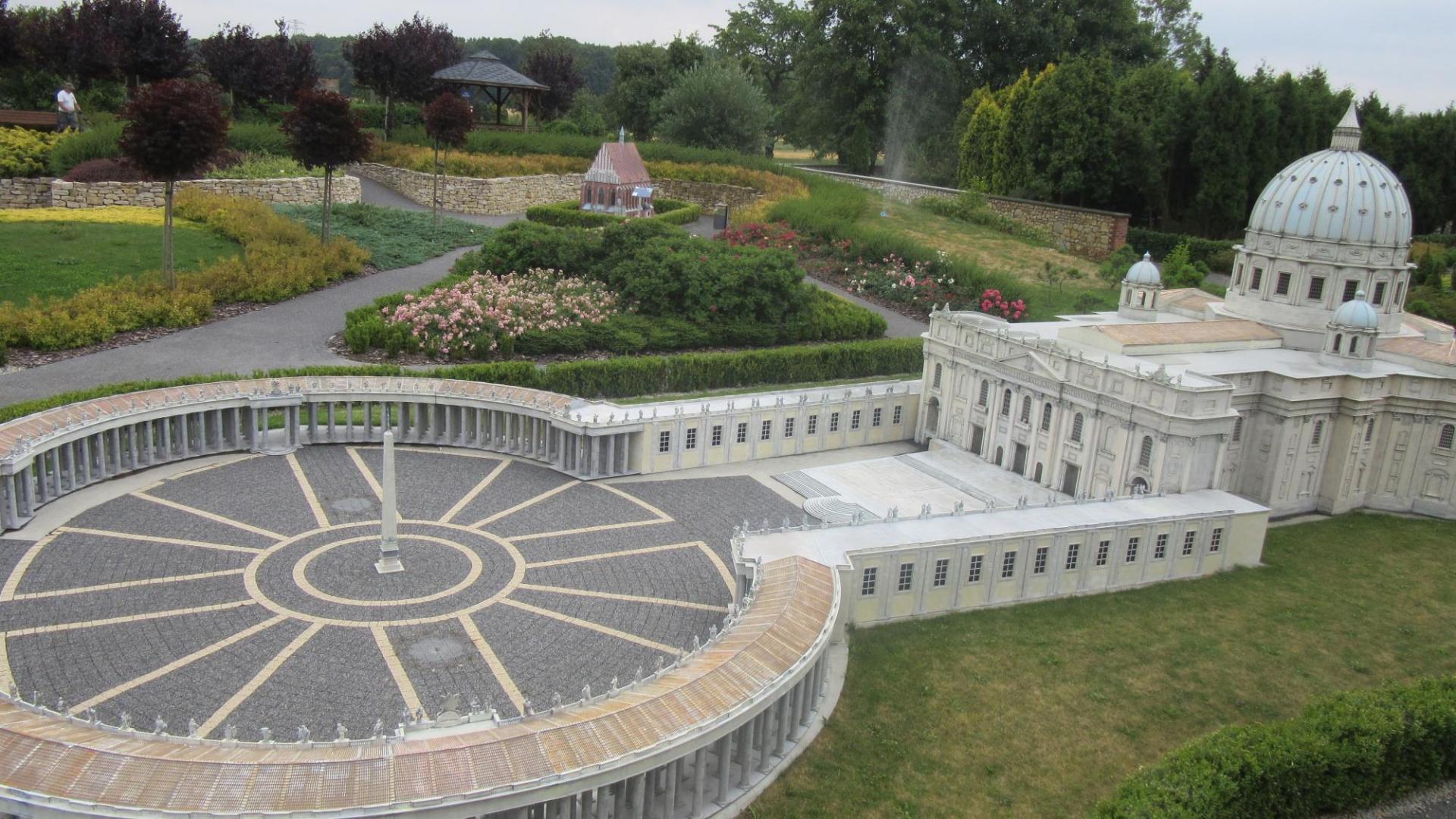 Park Miniatur Sakralnych W Olszowej Park Miniatur Sakralnych w Olszowie, marian | PolskieSzlaki.pl
