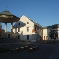 Klasztor Klarysek w Sączu, EmiZtg