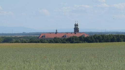 Widok klasztoru w oddali , MaciejW