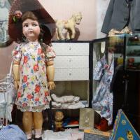 Muzeum zabawek - lalka z 