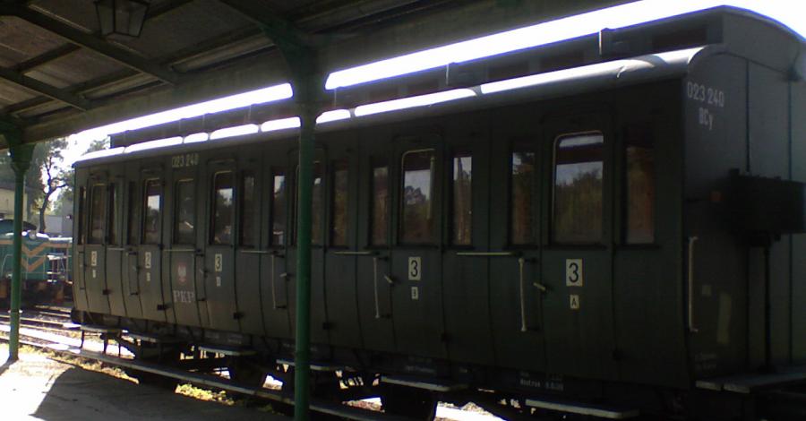 Chabówka - parowozy i stare wagony czyli raj dla niezrealizowanego motorniczego - zdjęcie