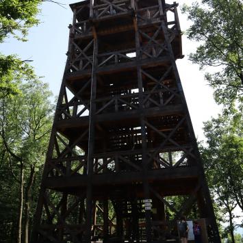 Wieża widokowa na górze Cergowa - zdjęcie