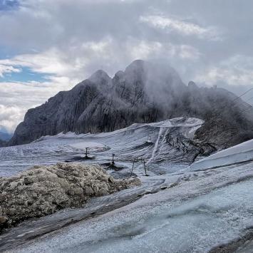 Eurotrip 2021 część 3 - Groźny lodowiec Dachstein, Austria - zdjęcie